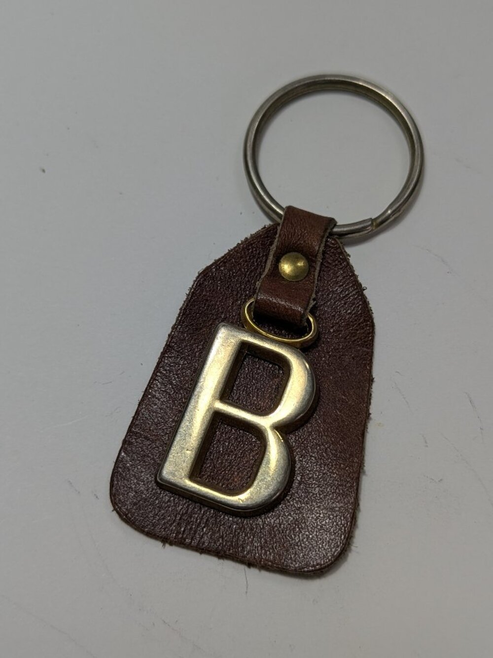 Vintage Monogram B Initial Keychain Gold Tone Leather